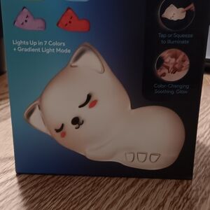 Aura White Cat LED Night Light with Pink Cheeks